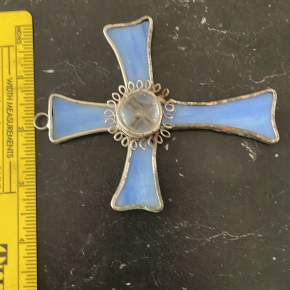 Stained glass cross - Picture 2 of 3